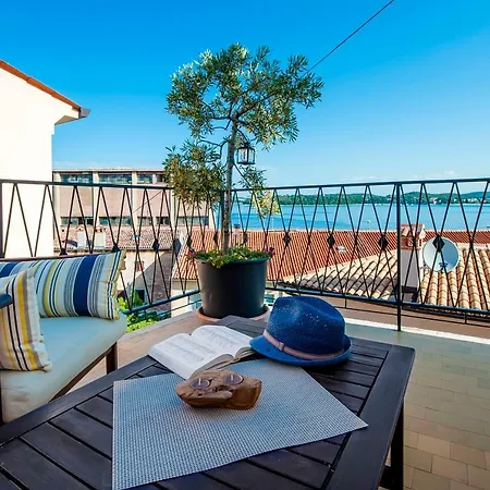 Apartment La Terrazza Sea View *