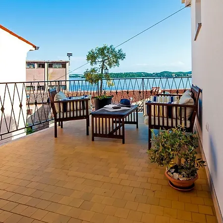La Terrazza Sea View Apartment